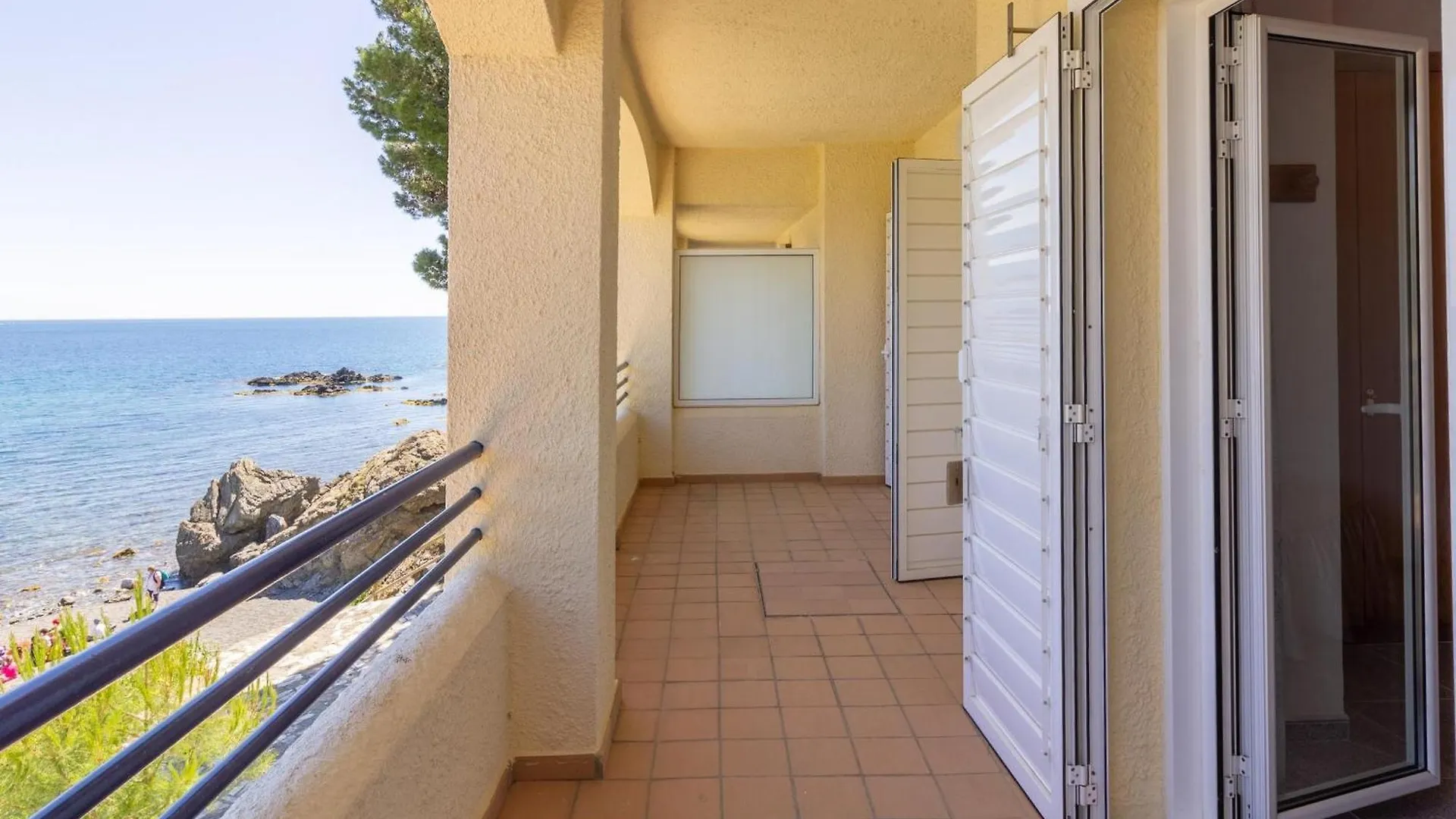 Casa de Férias Bellamar B - Casa Adosada Para A Primera Linea De Mar En Llanca. - Es-228-20