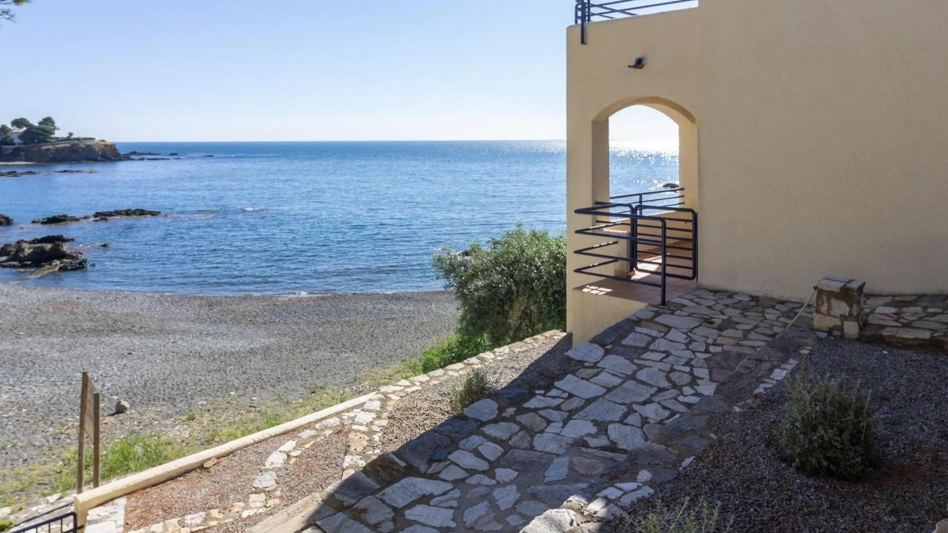 Casa de Férias Bellamar B - Casa Adosada Para A Primera Linea De Mar En Llanca. - Es-228-20